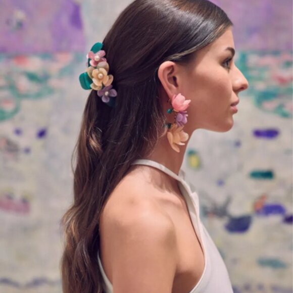 Lele Sadoughi x The Met Klimt Primavesi Pastel Bouquet Hair Claw Clip NWT - Picture 2 of 3